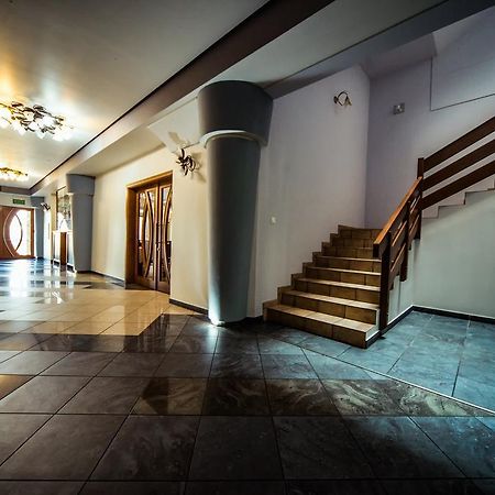Hotel Ada Wiekszyce Экстерьер фото