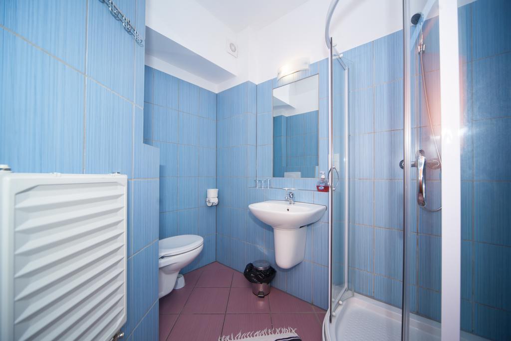 Hotel Ada Wiekszyce Экстерьер фото
